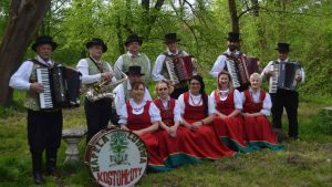 Kapela Kostomłocianie